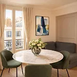 Champs Elysees - Premium Family Apartment For 5