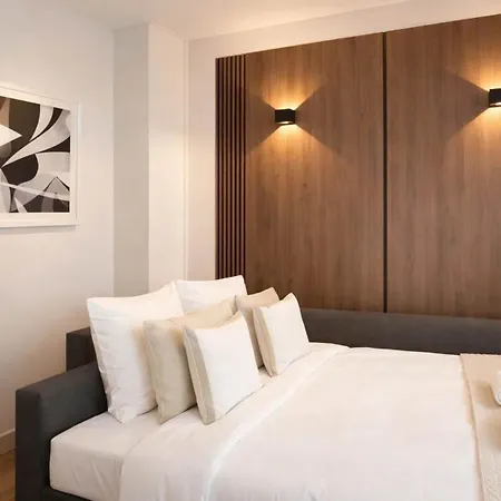 Champs Elysees - Premium Family For 5 Apartment *