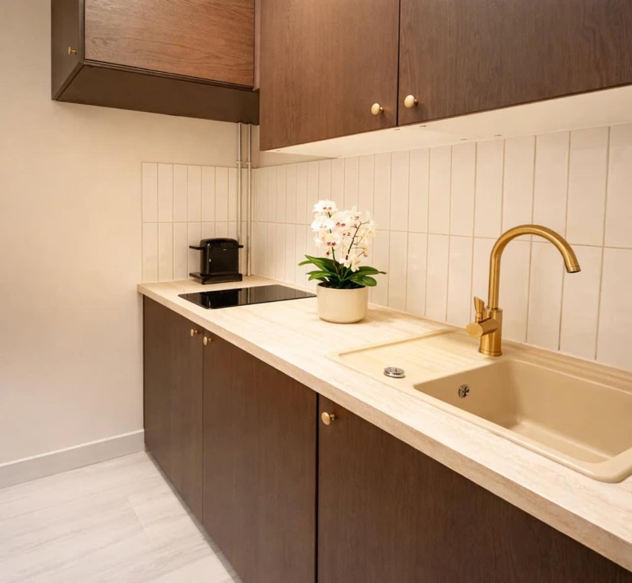 Apartment Champs Elysees - Premium Family For 5